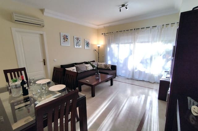 1 bedroom Flat for sale in Centro, Estepona with pool - € 245,000 (Ref: 9614131)