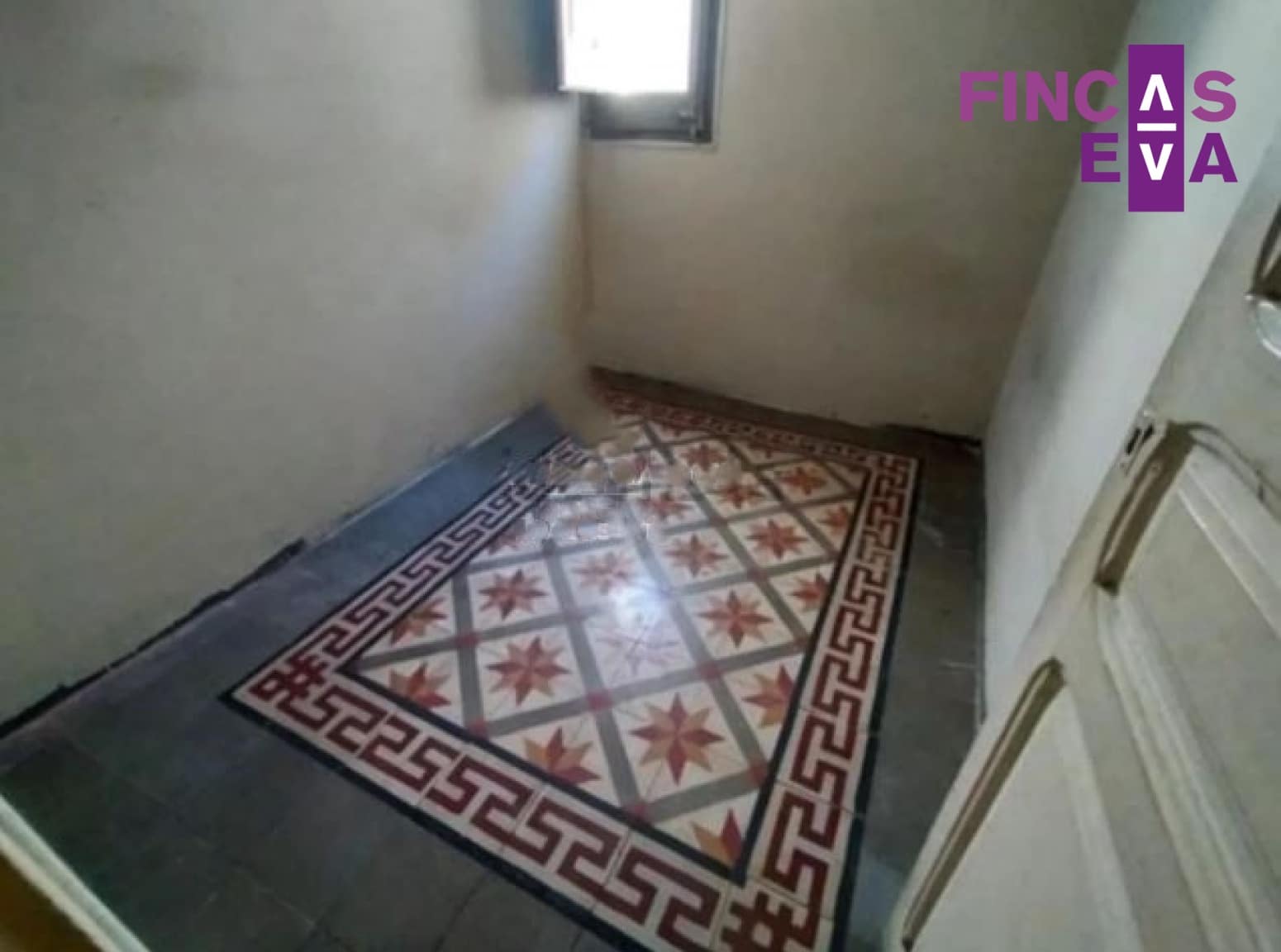 Lejlighed til salg i Barcelona by - € 150.000 (Ref: 9614493)