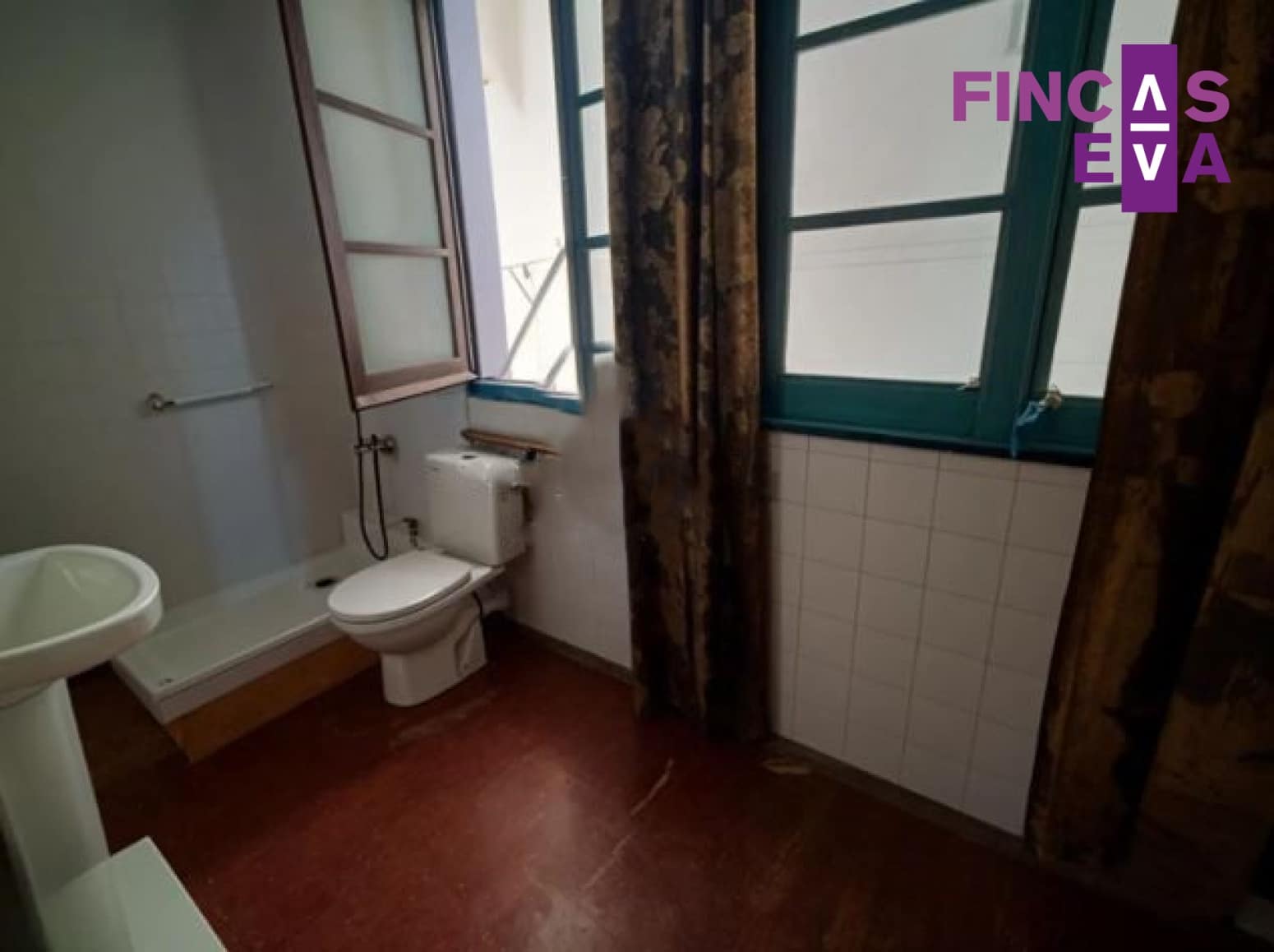 Lejlighed til salg i Barcelona by - € 150.000 (Ref: 9614493)