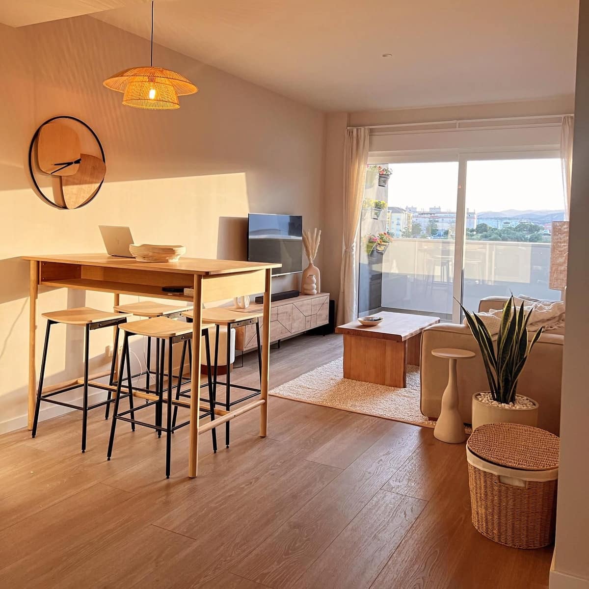 Piso de 2 habitaciones en Estepona en venta con piscina garaje - 431.600 € (Ref: 9617144)