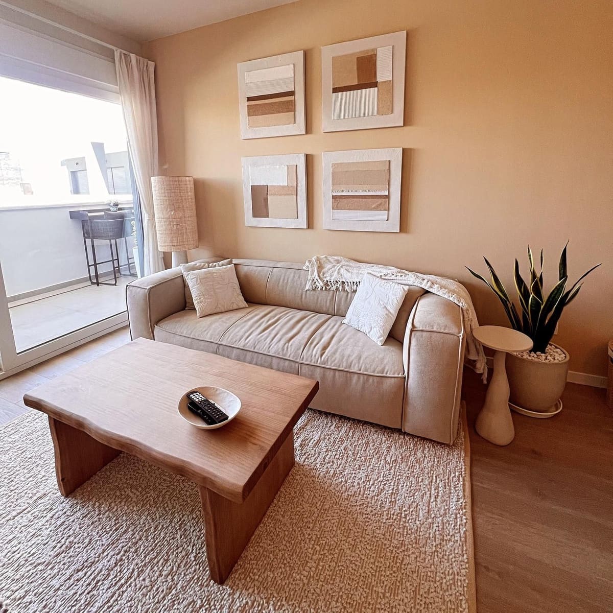 Piso de 2 habitaciones en Estepona en venta con piscina garaje - 431.600 € (Ref: 9617144)