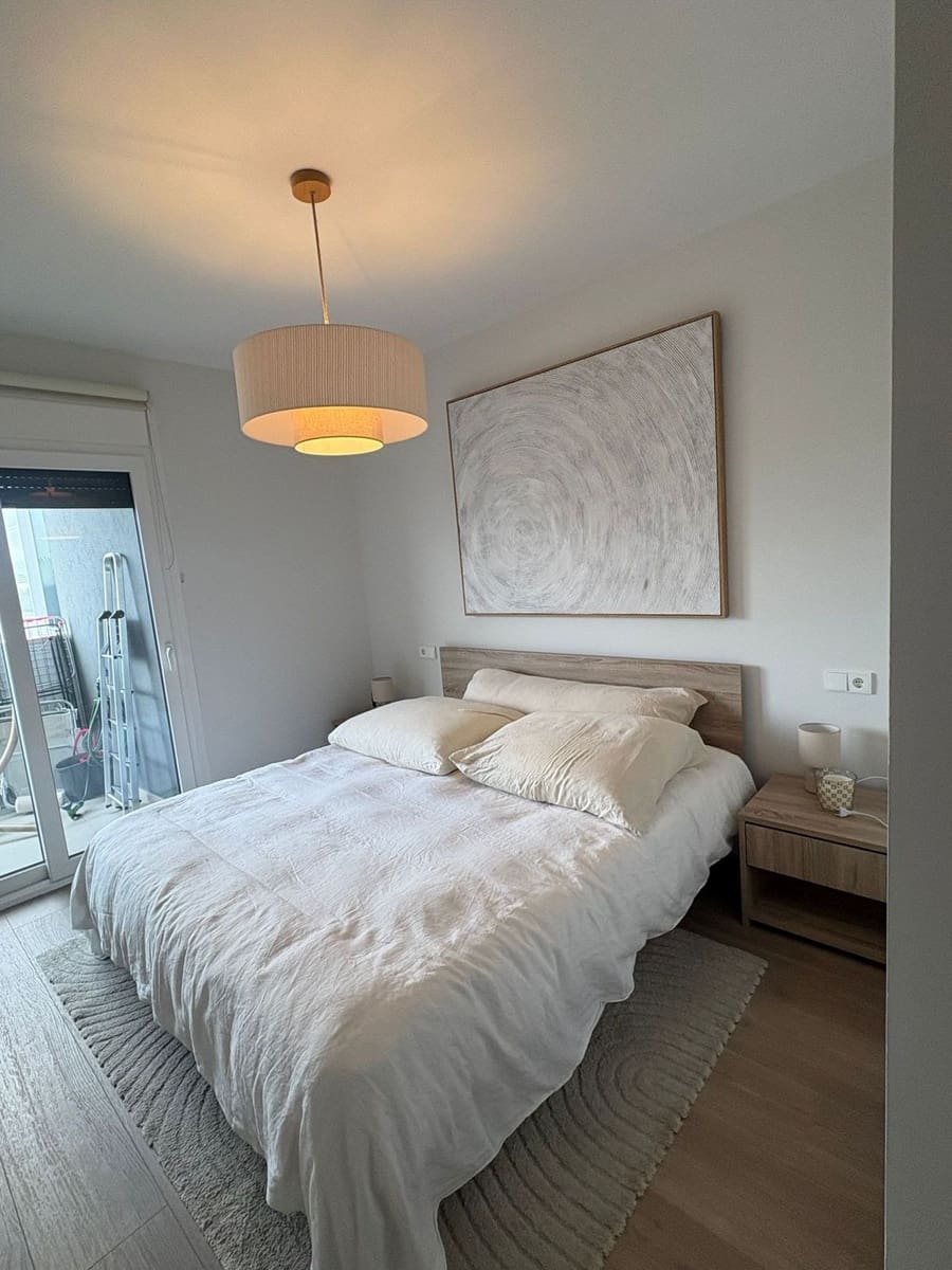 Piso de 2 habitaciones en Estepona en venta con piscina garaje - 431.600 € (Ref: 9617144)