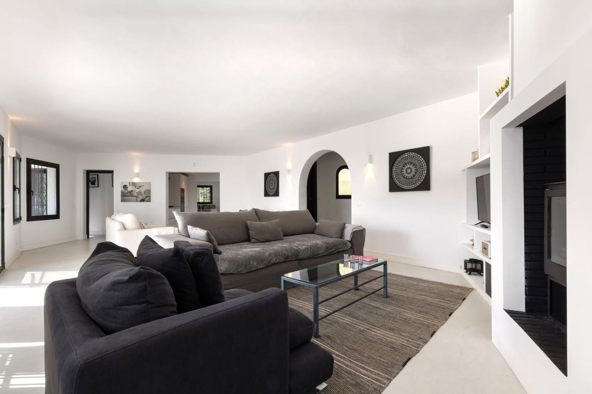 5 slaapkamer Villa te koop in Marbella met zwembad - € 2.495.000 (Ref: 9618751)