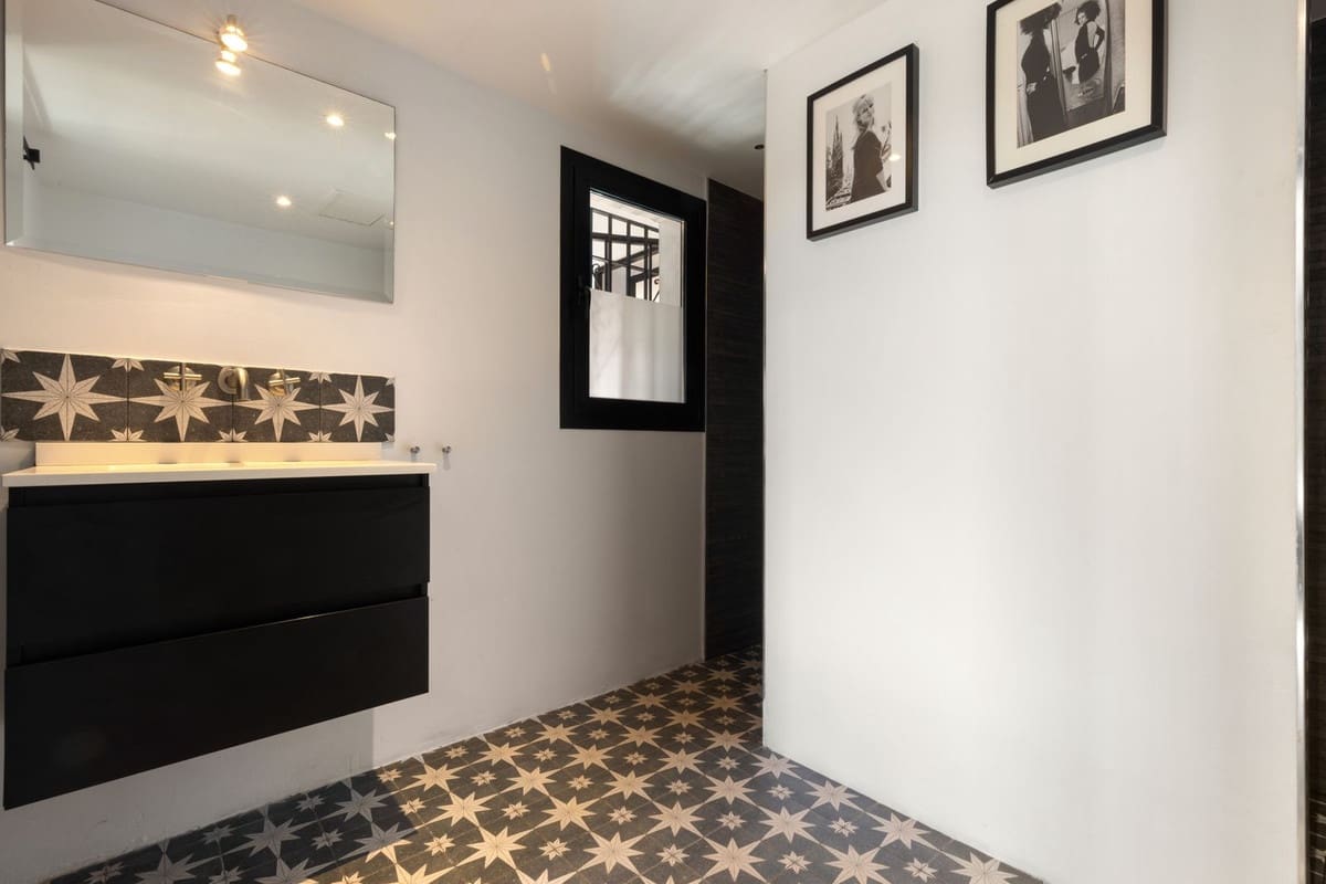 5 slaapkamer Villa te koop in Marbella met zwembad - € 2.495.000 (Ref: 9618751)