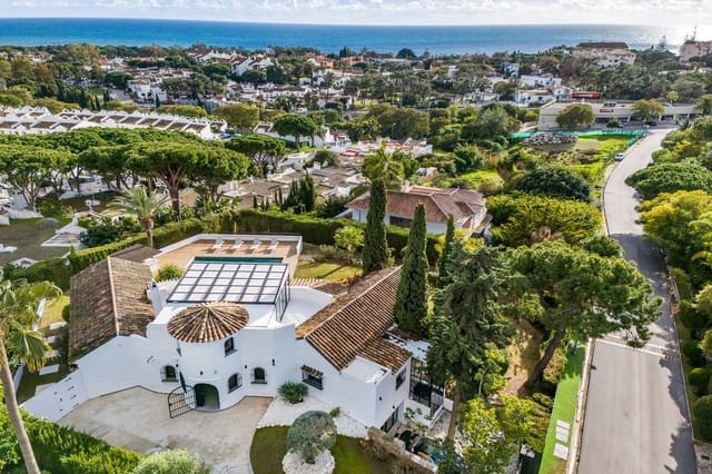 5 slaapkamer Villa te koop in Hacienda Las Chapas, Marbella met zwembad - € 2.495.000 (Ref: 9618751)
