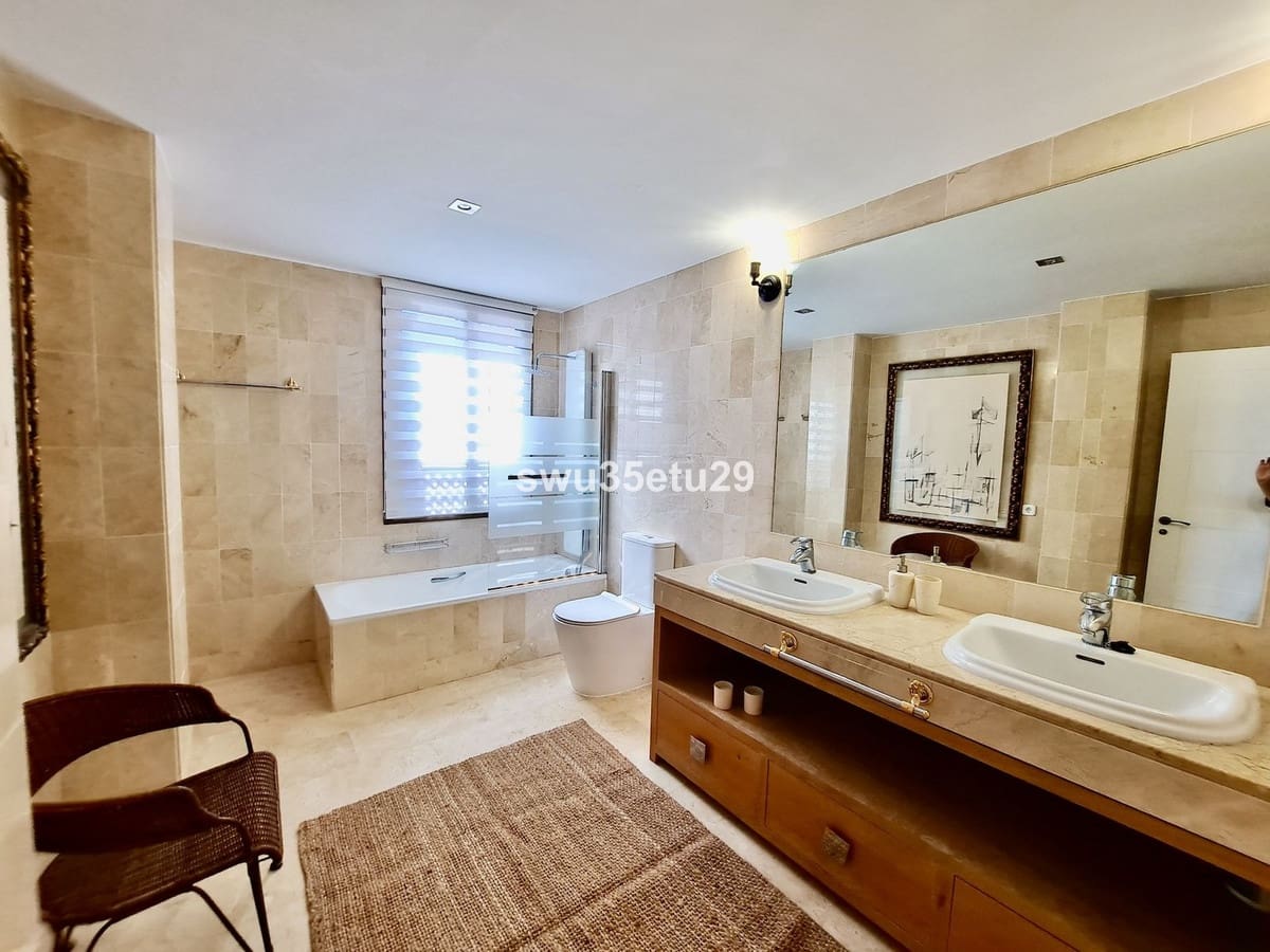 2 Zimmer Wohnung zu verkaufen in Ojen mit Pool Garage - 480.000 € (Ref: 9622767)