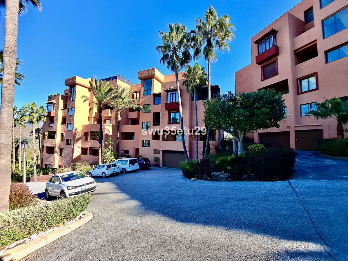 2 Zimmer Wohnung zu verkaufen in Ojen mit Pool Garage - 480.000 € (Ref: 9622767)