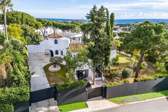 5 sovrum Villa till salu i Hacienda Las Chapas, Marbella med pool - 2 495 000 € (Ref: 9622768)