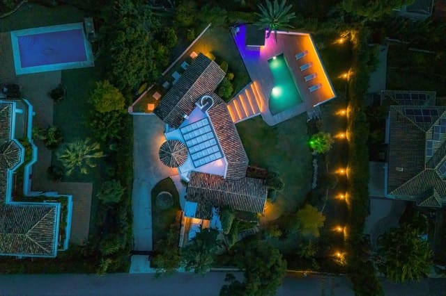 5 sovrum Villa till salu i Hacienda Las Chapas, Marbella med pool - 2 495 000 € (Ref: 9622768)