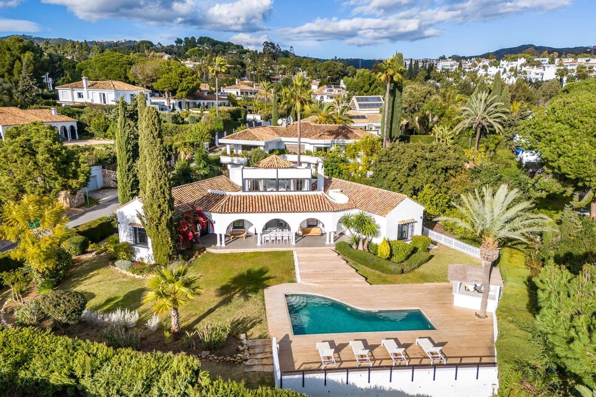 5 sovrum Villa till salu i Marbella med pool - 2 495 000 € (Ref: 9622768)