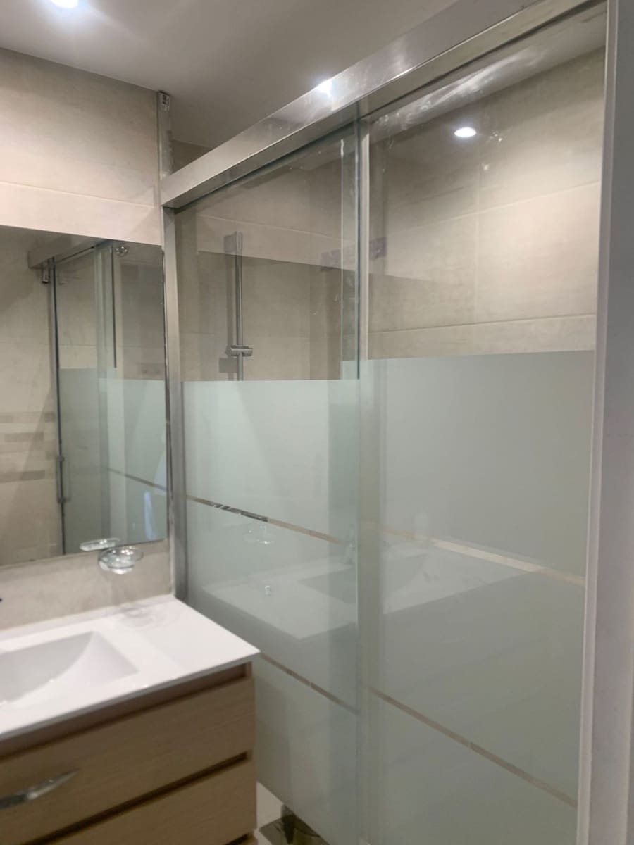 2 soverom Leilighet til salgs i Marbella med svømmebasseng garasje - € 580 000 (Ref: 9622770)