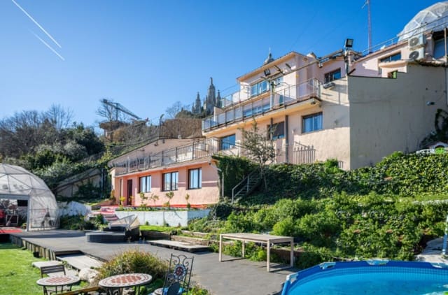 6 soveværelse Villa til salg i Sant Genís dels Agudells, Barcelona by med garage - € 1.200.000 (Ref: 9626716)