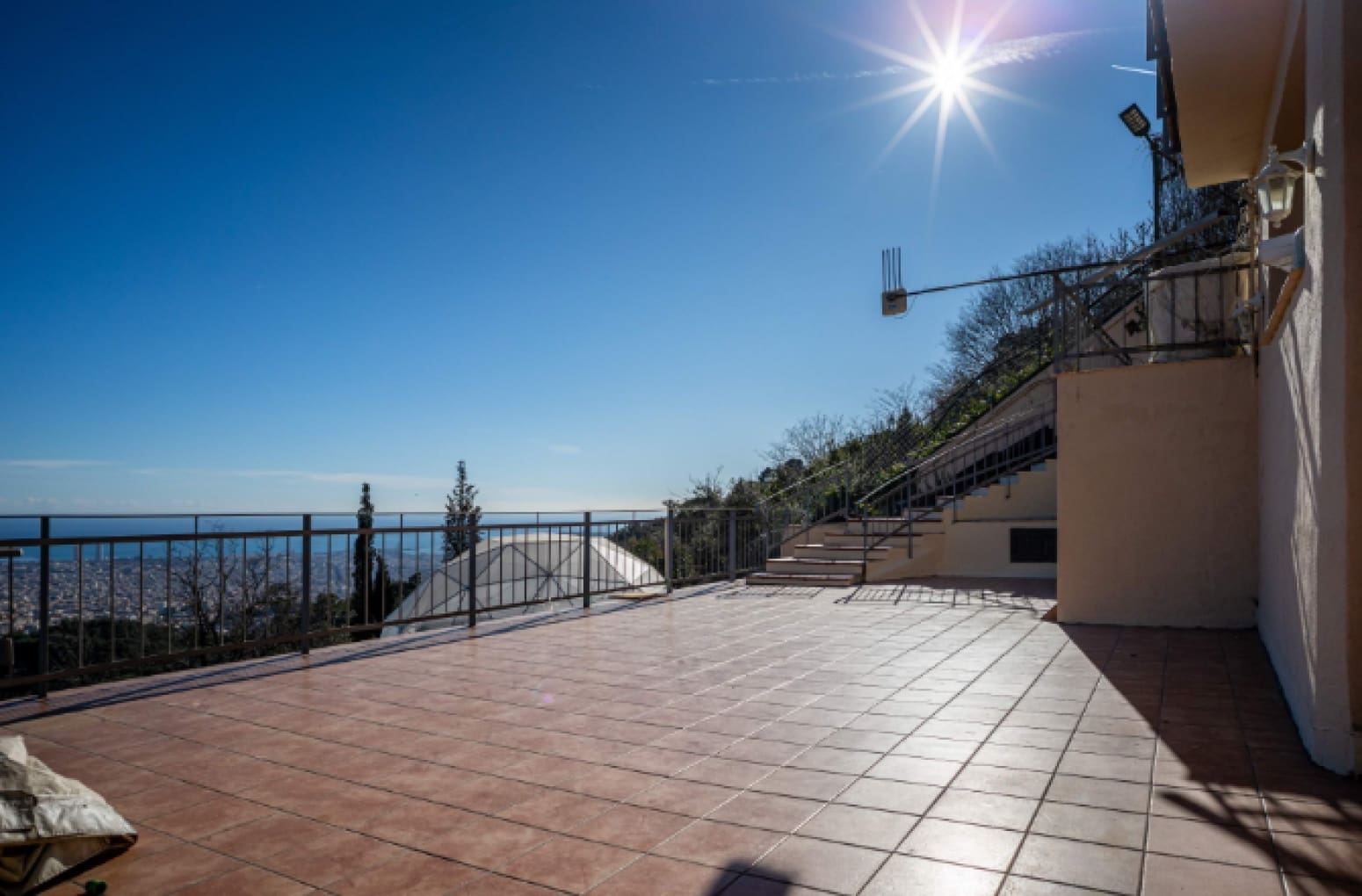 6 soveværelse Villa til salg i Barcelona by med garage - € 1.200.000 (Ref: 9626716)