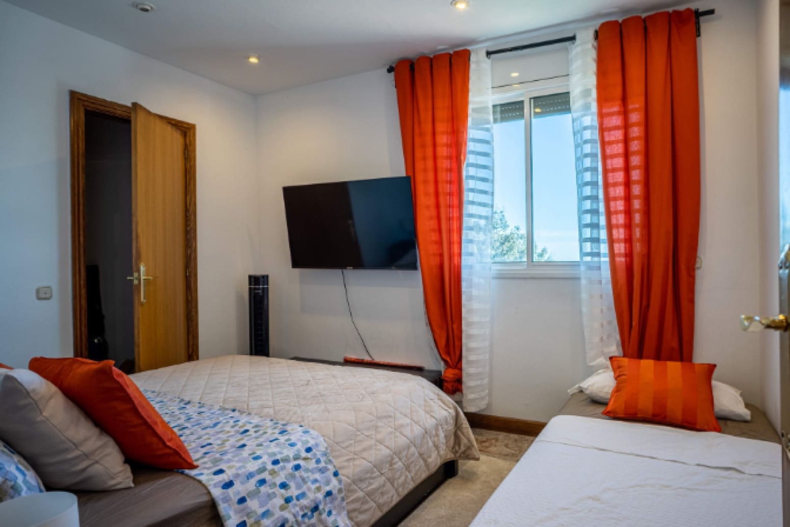 6 soveværelse Villa til salg i Barcelona by med garage - € 1.200.000 (Ref: 9626716)