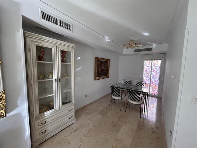 3 soveværelse Villa til salg i Costabella, Marbella med swimmingpool - € 790.000 (Ref: 9628035)