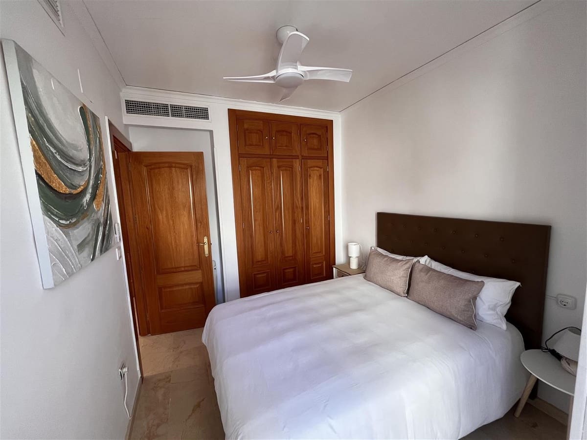 3 soveværelse Villa til salg i Marbella med swimmingpool - € 790.000 (Ref: 9628035)