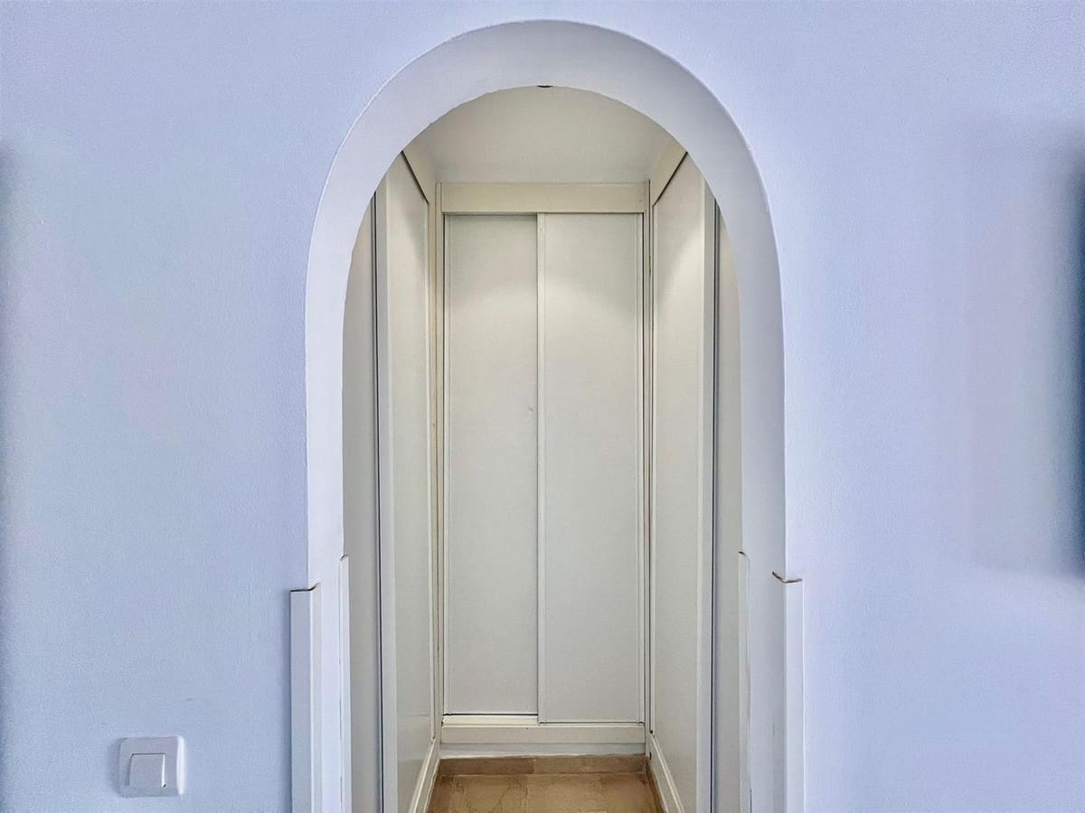 2 slaapkamer Flat te koop in Marbella met zwembad garage - € 390.000 (Ref: 9628224)