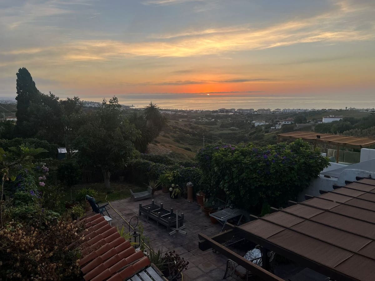 4 slaapkamer Villa te koop in Manilva - € 345.000 (Ref: 9628338)