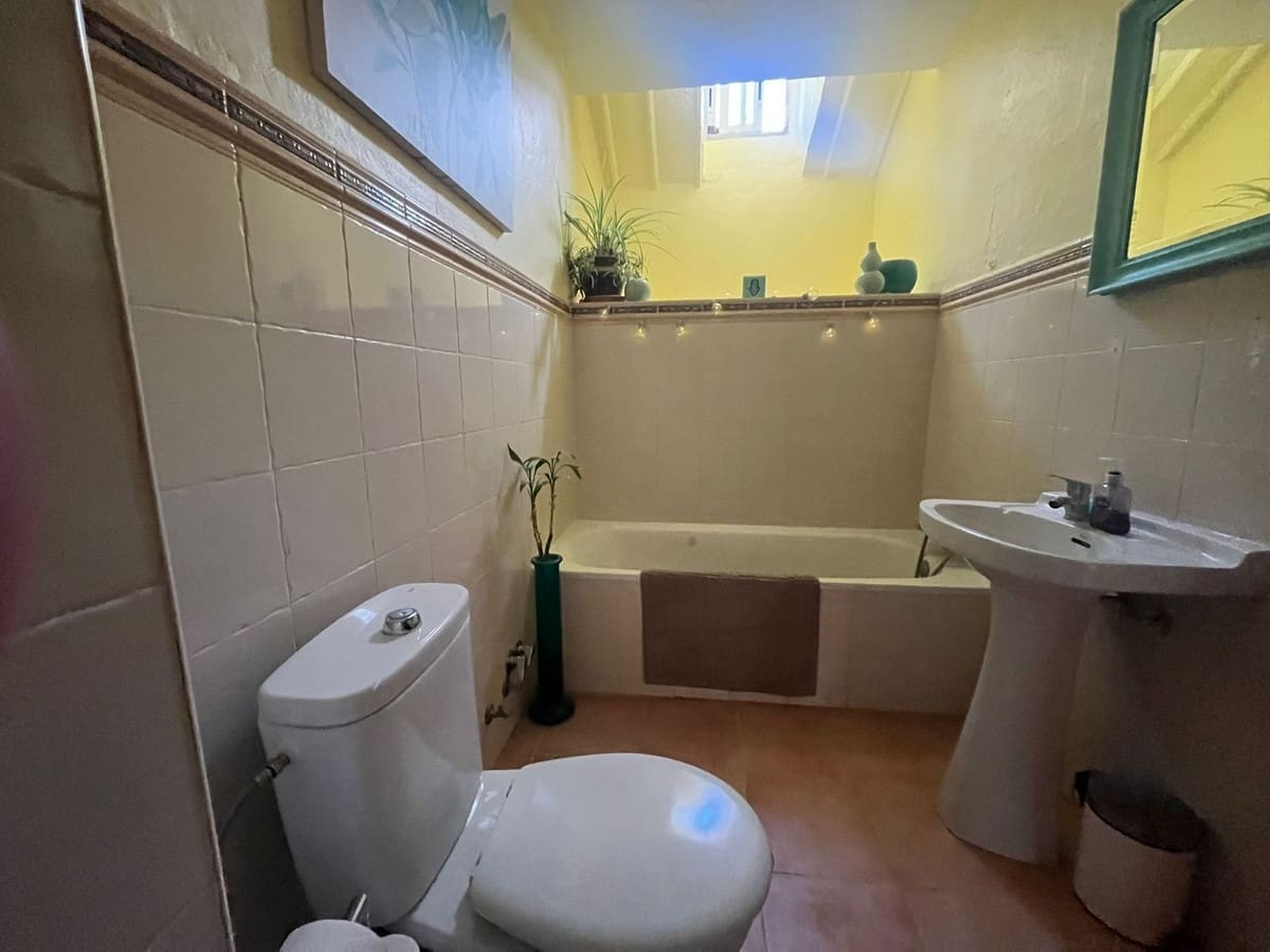 4 slaapkamer Villa te koop in Manilva - € 345.000 (Ref: 9628338)