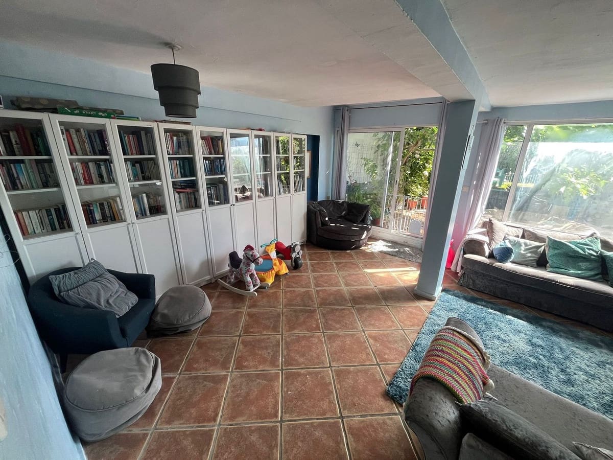 4 slaapkamer Villa te koop in Manilva - € 345.000 (Ref: 9628338)