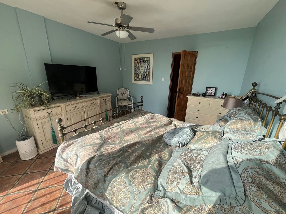 4 slaapkamer Villa te koop in Manilva - € 345.000 (Ref: 9628338)