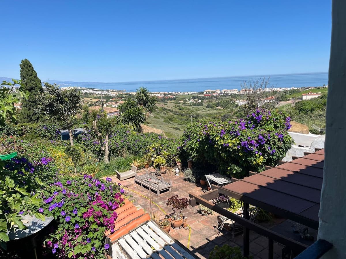 4 slaapkamer Villa te koop in Manilva - € 345.000 (Ref: 9628338)