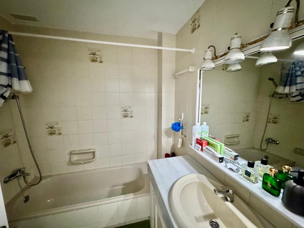 2 bedroom Flat for sale in Mijas with pool garage - € 305,000 (Ref: 9628339)