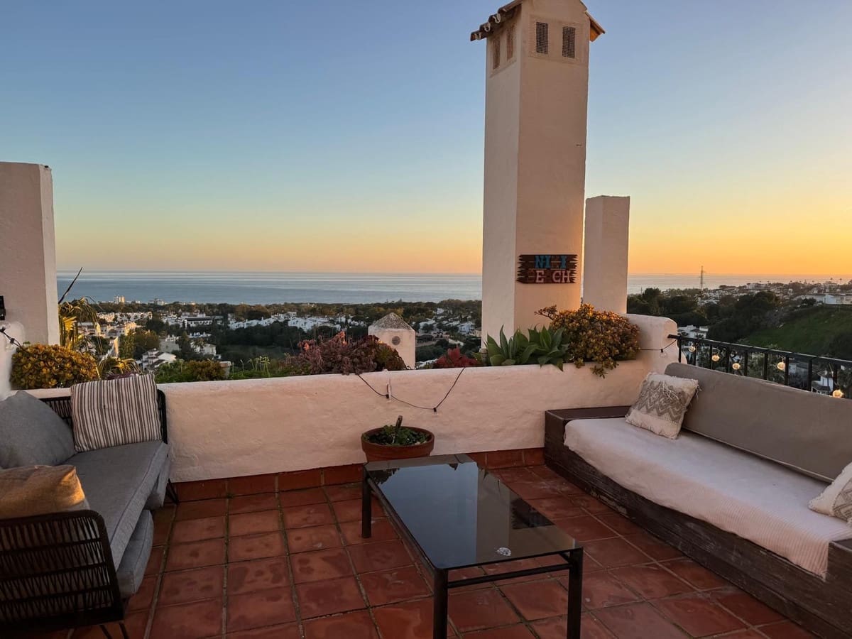 2 bedroom Flat for sale in Mijas with pool garage - € 299,000 (Ref: 9628339)