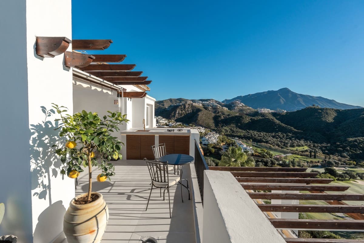 3 chambre Appartement à vendre à Benahavis avec piscine garage - 1 495 000 € (Ref: 9630614)