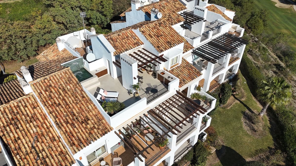 3 chambre Appartement à vendre à Benahavis avec piscine garage - 1 495 000 € (Ref: 9630614)