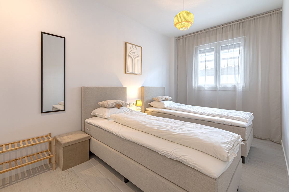 3 sypialnia Mieszkanie na sprzedaż w Estepona z basenem - 449 000 € (Ref: 9632711)