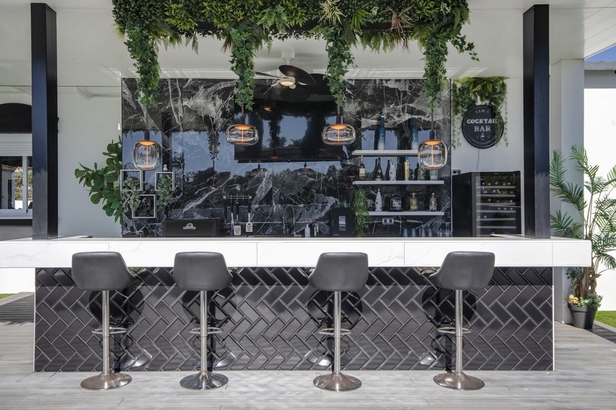 5 bedroom Villa for sale in Atalaya-Isdabe with pool garage - € 4,350,000 (Ref: 9634811)