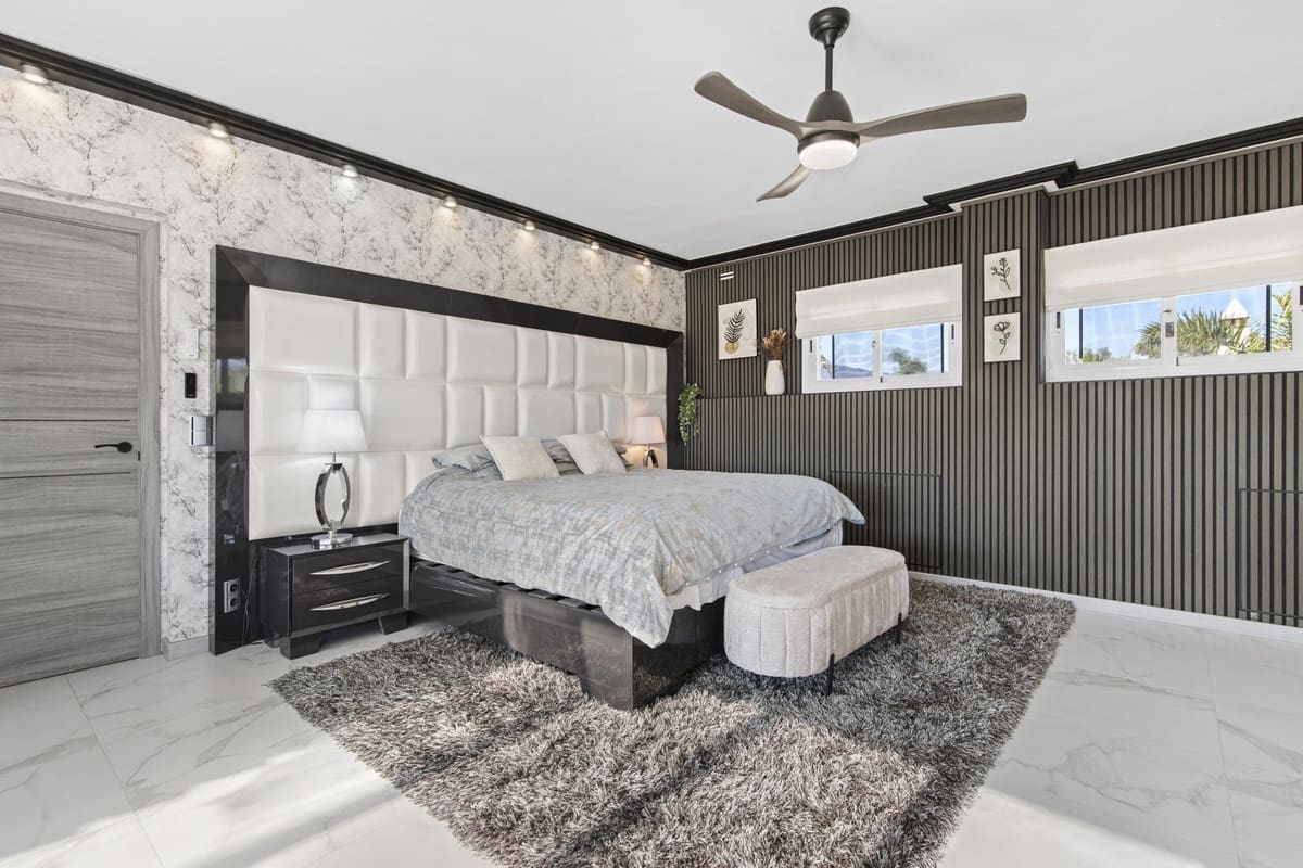 5 bedroom Villa for sale in Atalaya-Isdabe with pool garage - € 4,350,000 (Ref: 9634811)