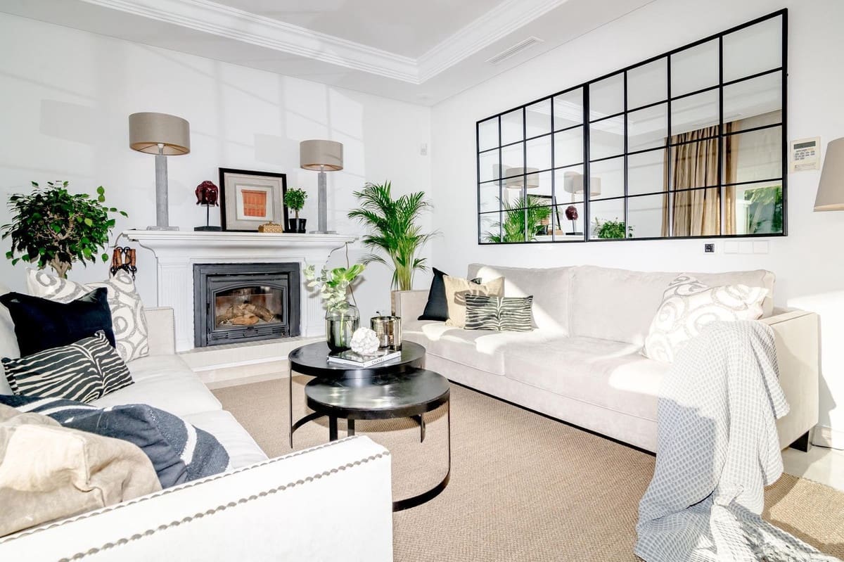 Chalet de 5 habitaciones en Marbella en venta con piscina - 2.850.000 € (Ref: 9643379)