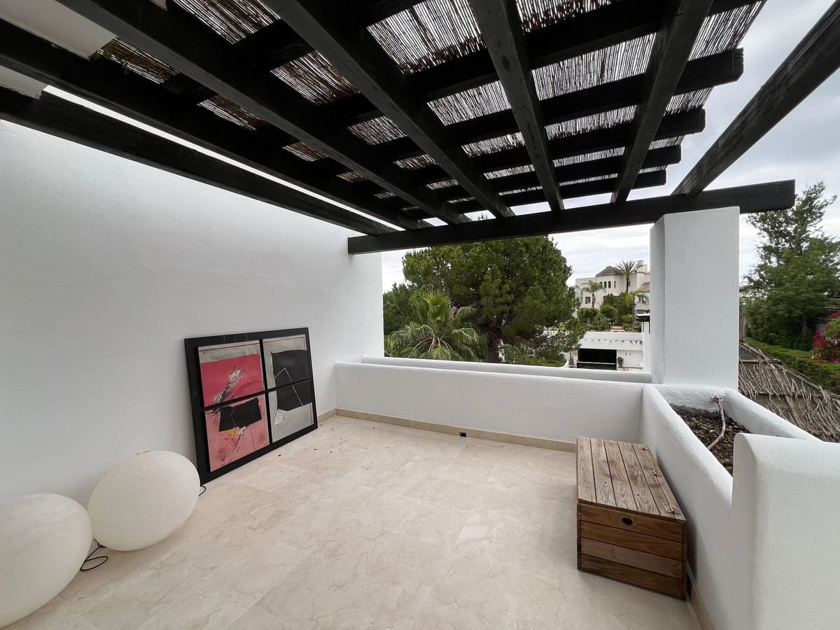 2 slaapkamer Flat te koop in Marbella met zwembad - € 575.000 (Ref: 9643382)