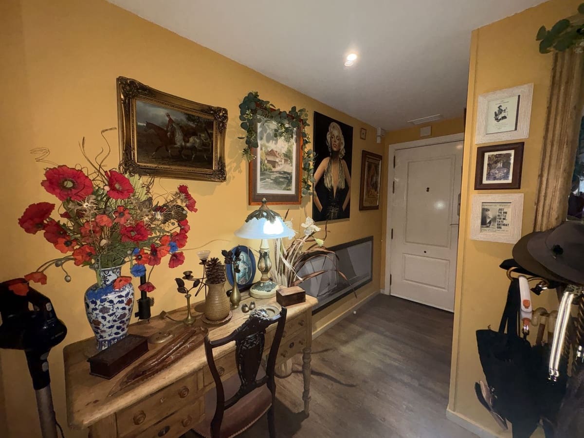 Piso de 2 habitaciones en Mijas en venta con piscina garaje - 320.000 € (Ref: 9649924)