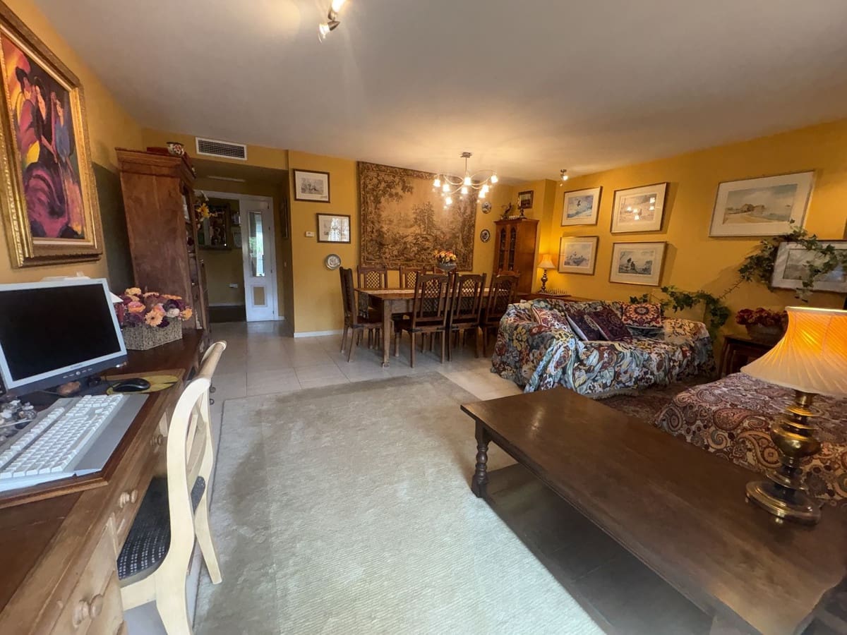 Piso de 2 habitaciones en Mijas en venta con piscina garaje - 320.000 € (Ref: 9649924)