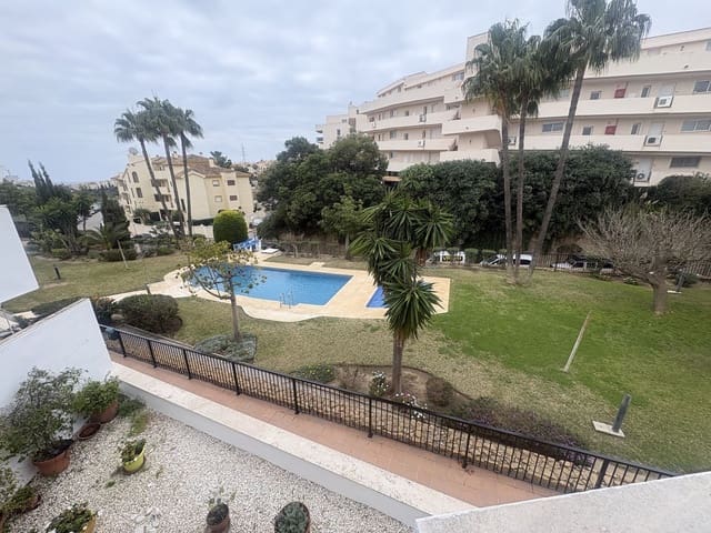 Piso de 2 habitaciones en Riviera del Sol, Mijas en venta con piscina garaje - 320.000 € (Ref: 9649924)