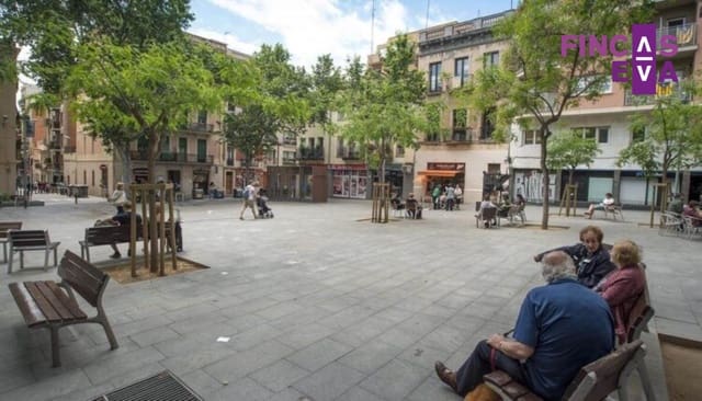 Wohnung zu verkaufen in La Vila de Gràcia, Barcelona Stadt - 290.000 € (Ref: 9650757)