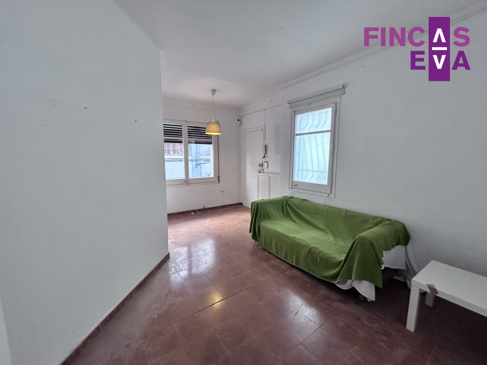 Leilighet til salgs i Barcelona by - € 290 000 (Ref: 9650757)