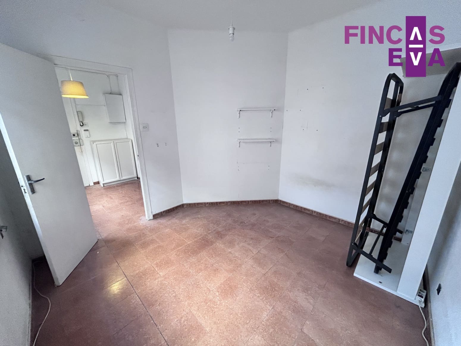 Leilighet til salgs i Barcelona by - € 290 000 (Ref: 9650757)