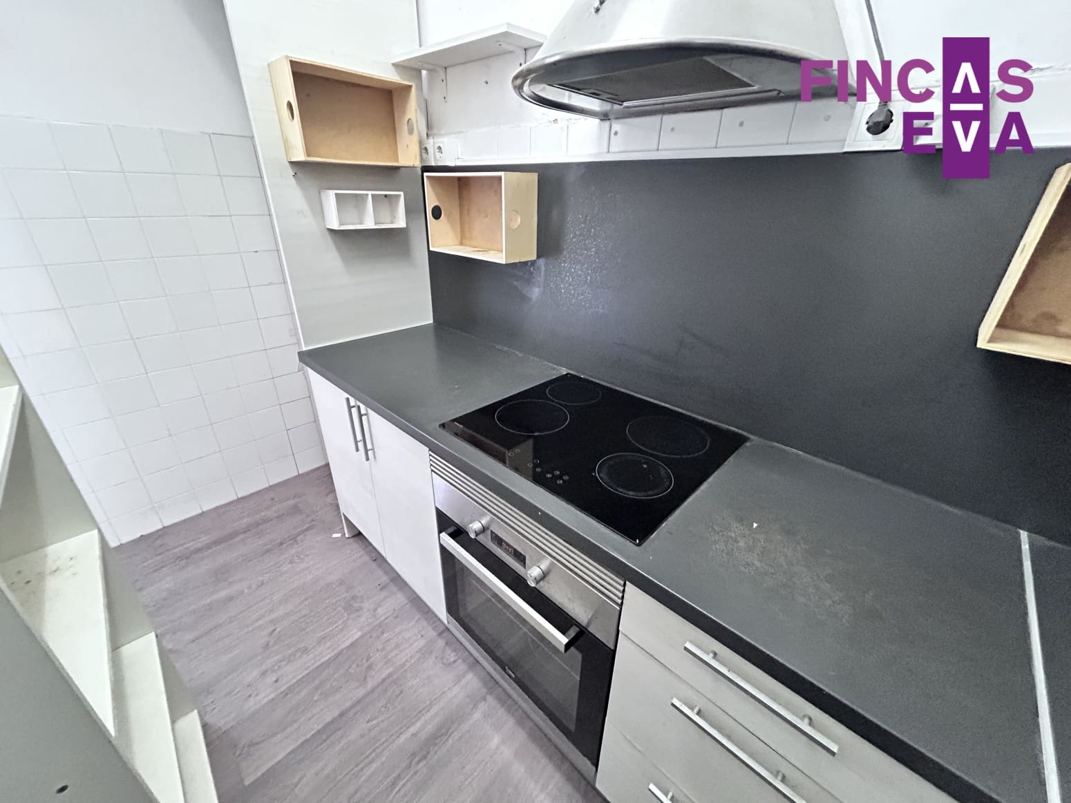 Leilighet til salgs i Barcelona by - € 290 000 (Ref: 9650757)