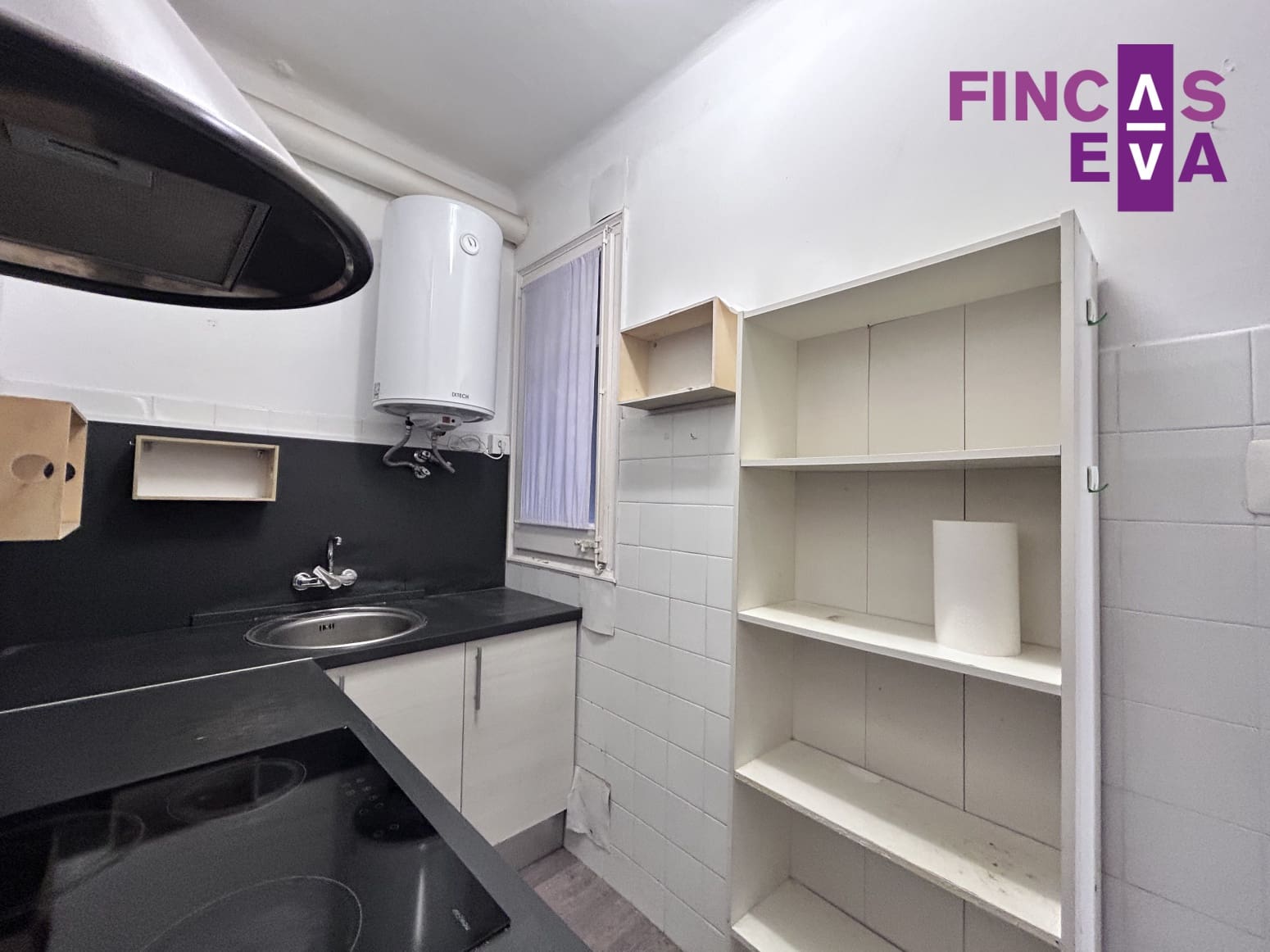 Leilighet til salgs i Barcelona by - € 290 000 (Ref: 9650757)