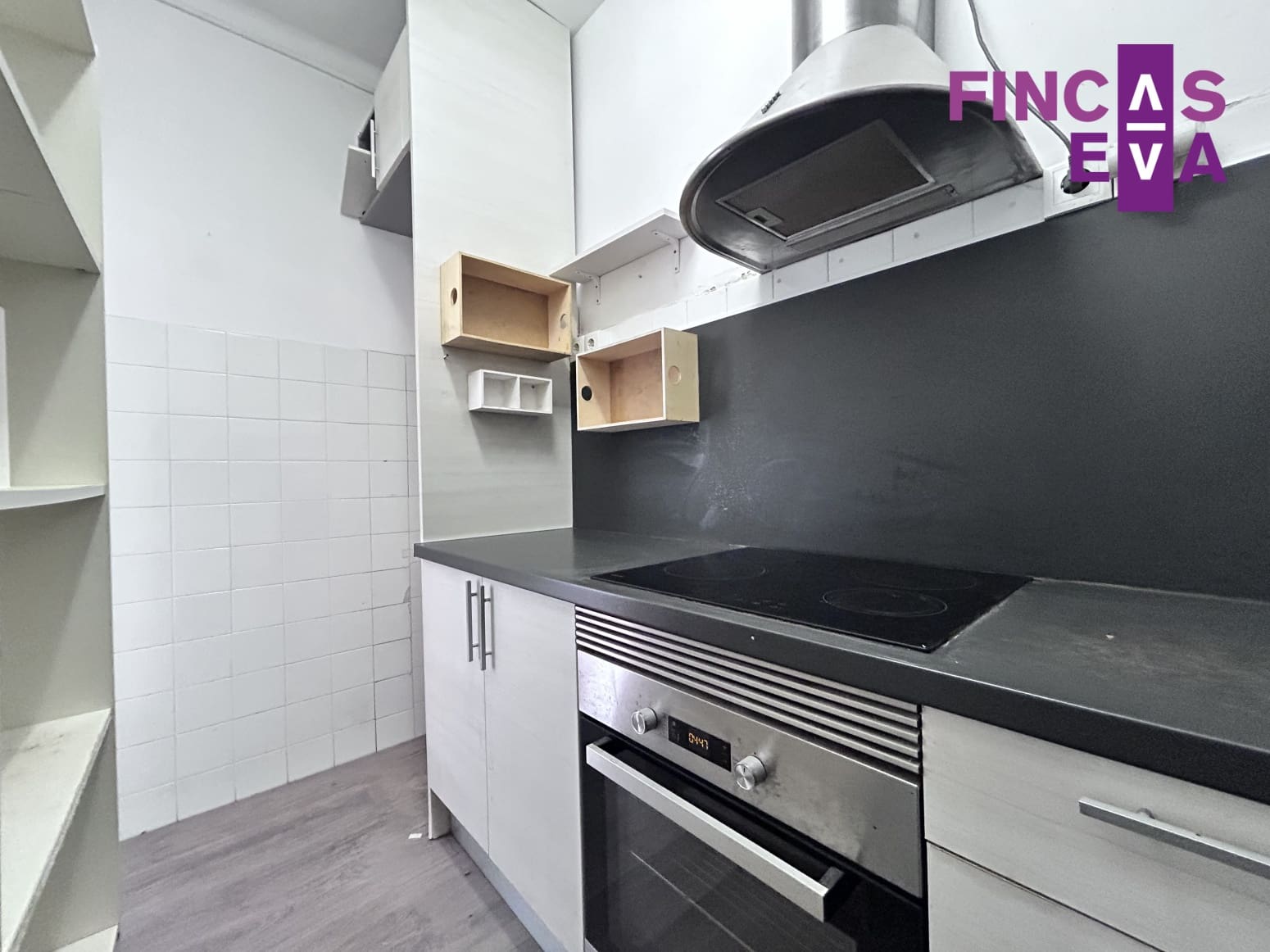 Leilighet til salgs i Barcelona by - € 290 000 (Ref: 9650757)