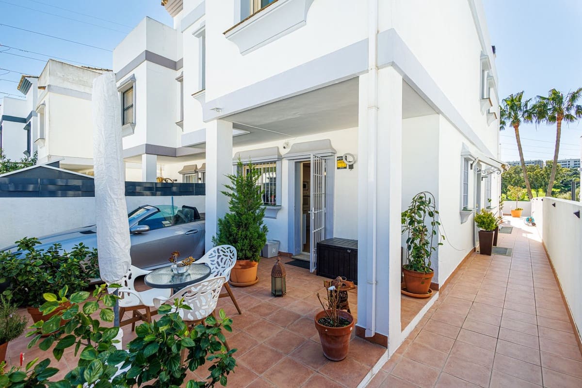 3 camera da letto Villa in vendita in Estepona con piscina garage - 777.000 € (Rif: 9654405)