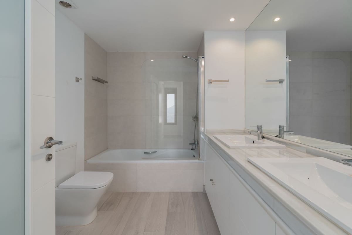 4 bedroom Villa for sale in Ojen with pool garage - € 649,950 (Ref: 9654406)