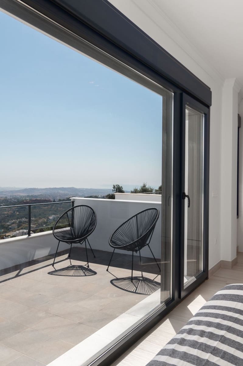 4 bedroom Villa for sale in Ojen with pool garage - € 649,950 (Ref: 9654406)