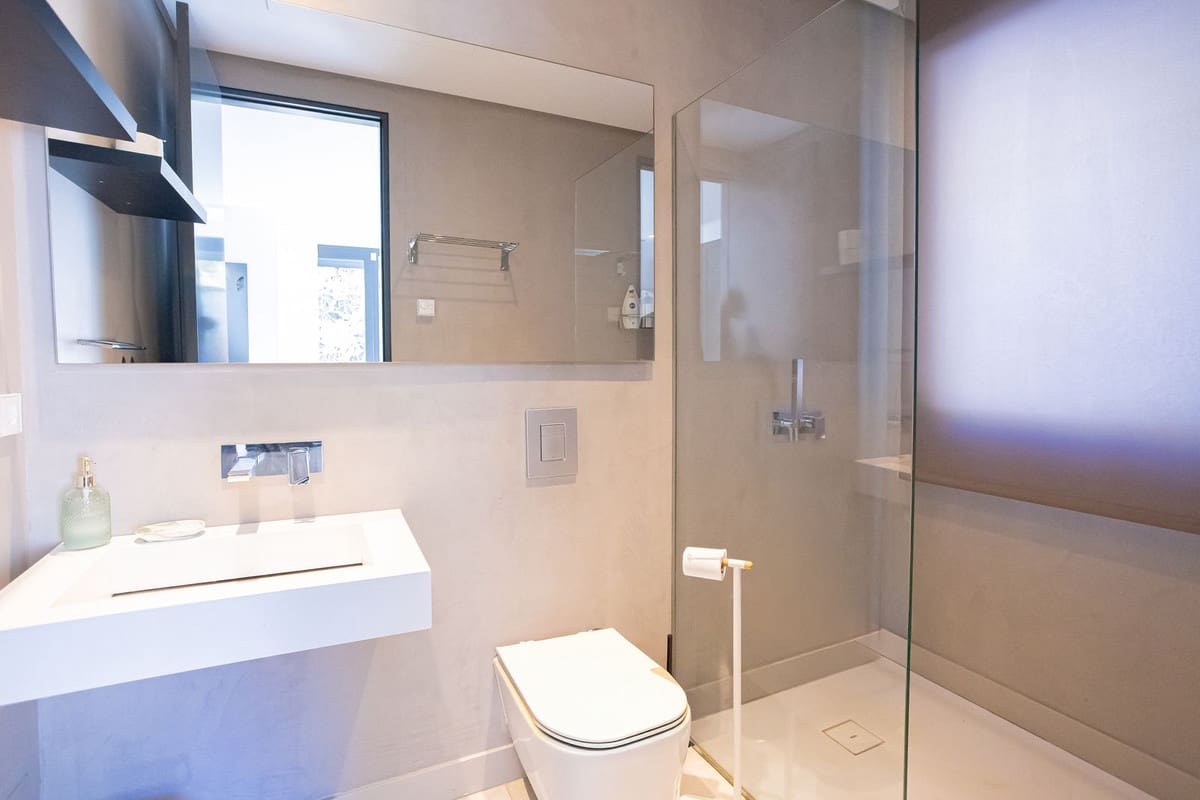 Chalet de 6 habitaciones en Marbella en venta con piscina garaje - 2.249.000 € (Ref: 9654409)