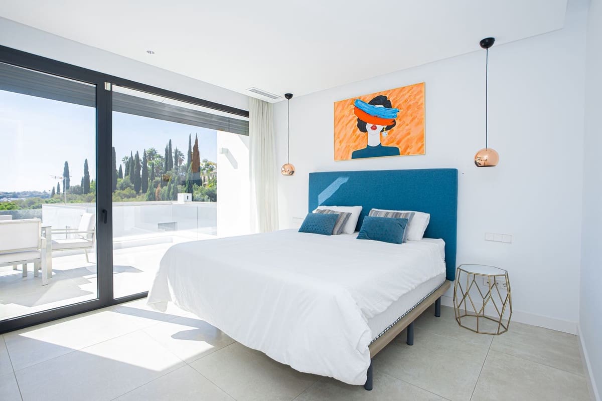 Chalet de 6 habitaciones en Marbella en venta con piscina garaje - 2.249.000 € (Ref: 9654409)