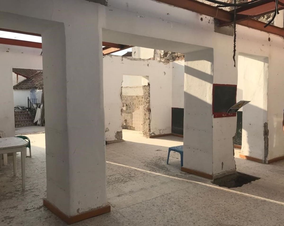 Tontti myytävänä paikassa Estepona - 649 000 € (Ref: 9657080)